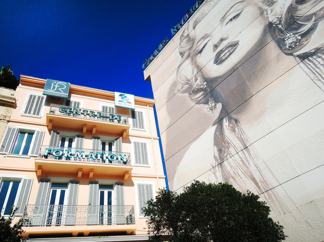 Riviera French Institute