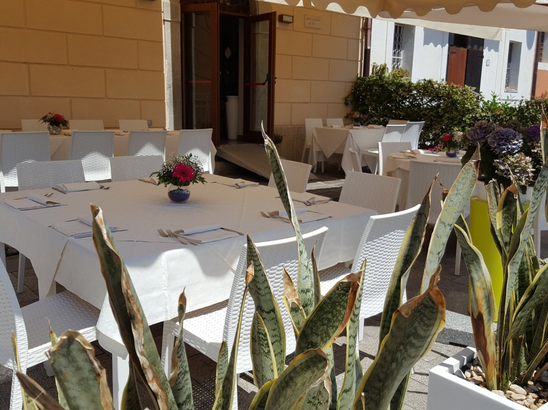 Scario餐馆和美食-Maria Luisa