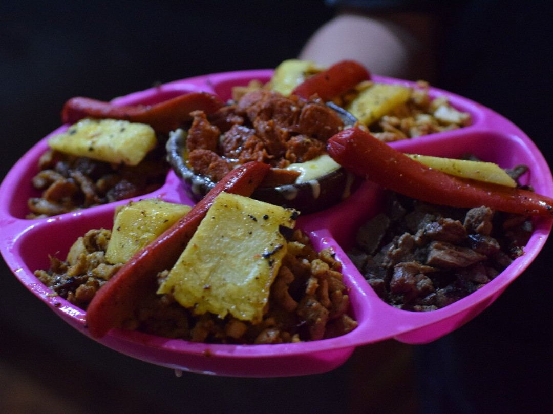 Felipe Carrillo Puerto餐馆和美食-Los Metates