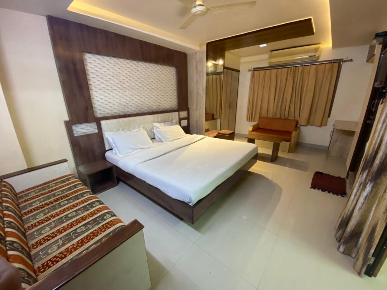 Hotel Gokul Inn-官方