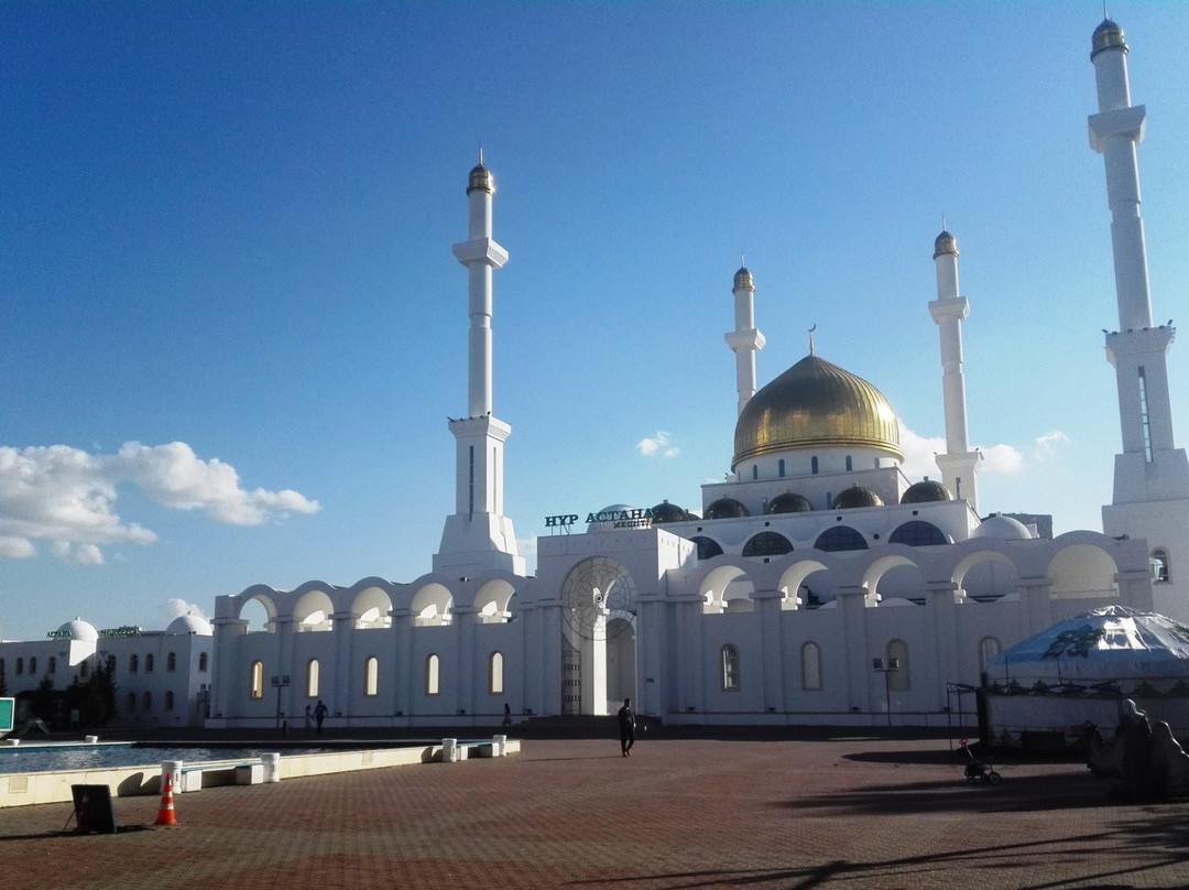 Nur-Astana Mosque景点图片