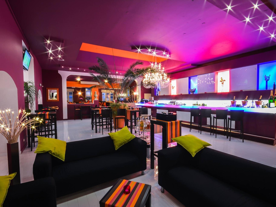 多梅旦格餐馆和美食-Cavalli Room