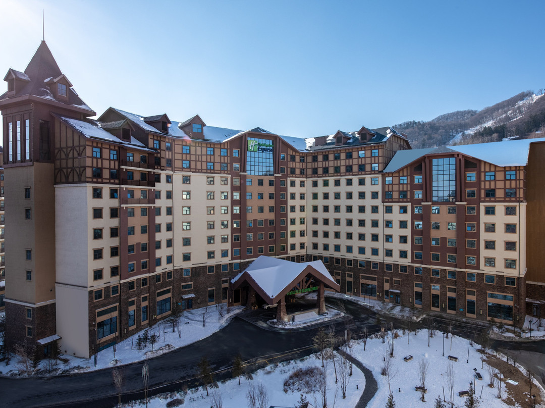 长白山万达智选假日酒店主图