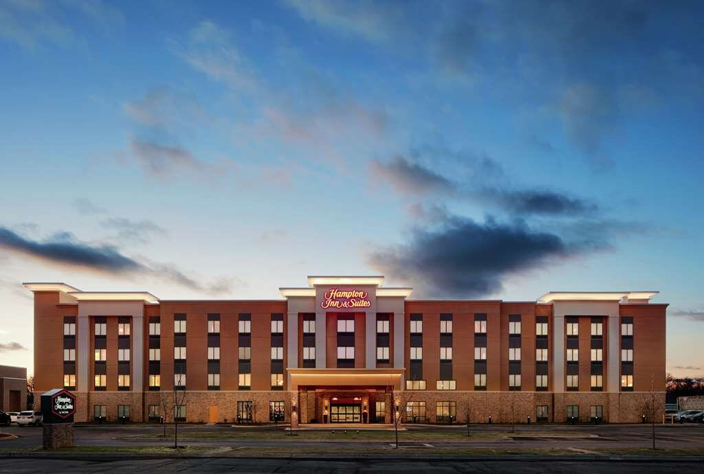 Hampton Inn & Suites Chicago/Waukegan主图