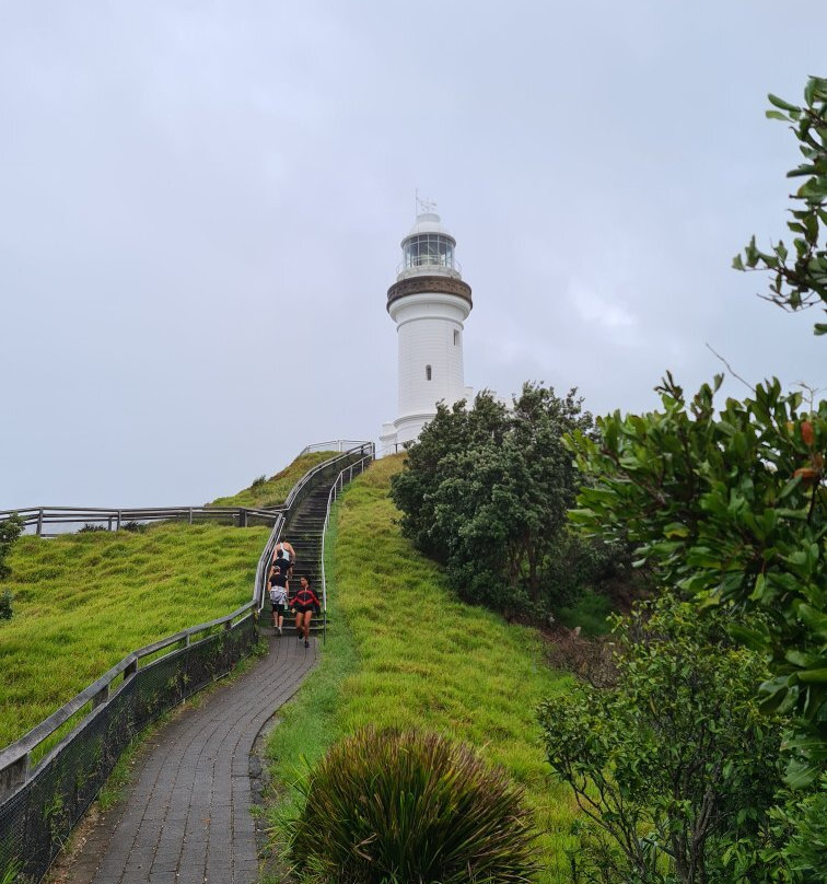 Lighthouse Trail景点图片
