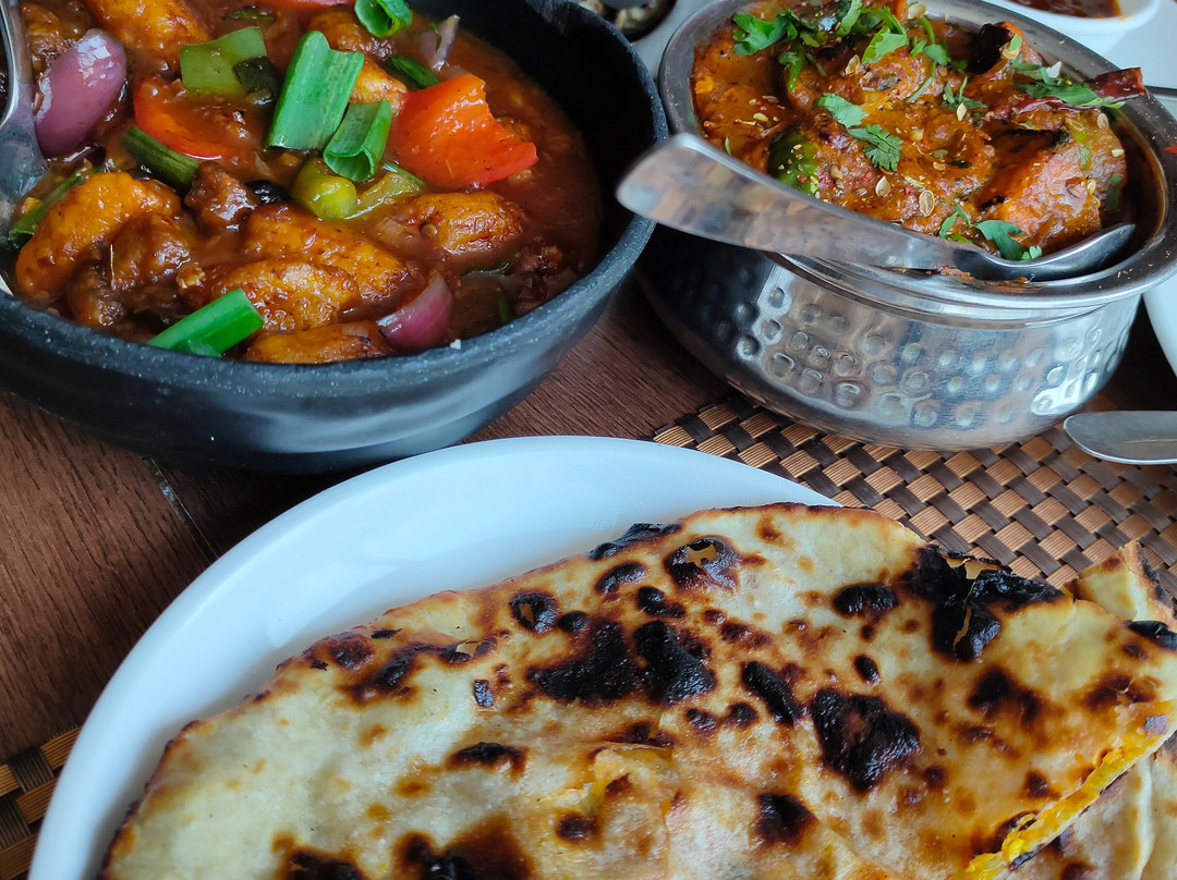 Golden Leaf Resort主图