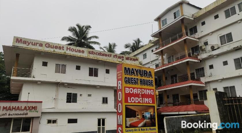 SPOT ON 82628 Ambika Residency