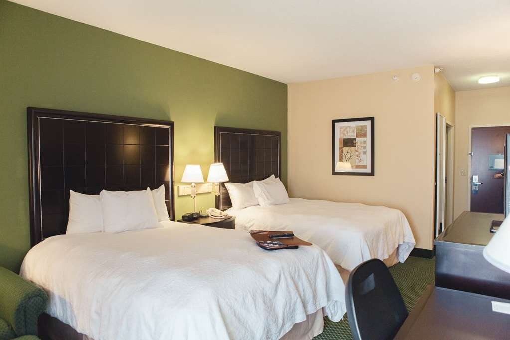 Hampton Inn Bloomington West主图