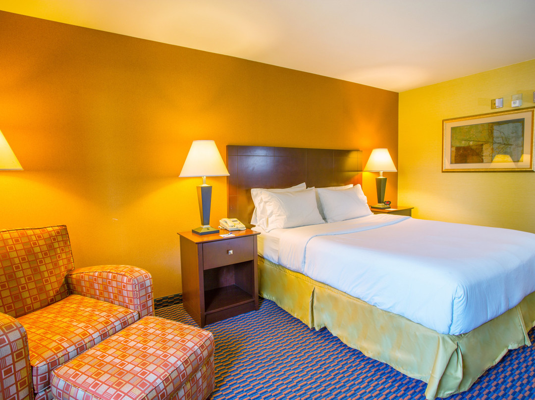 Holiday Inn Express & Suites Richland By IHG主图