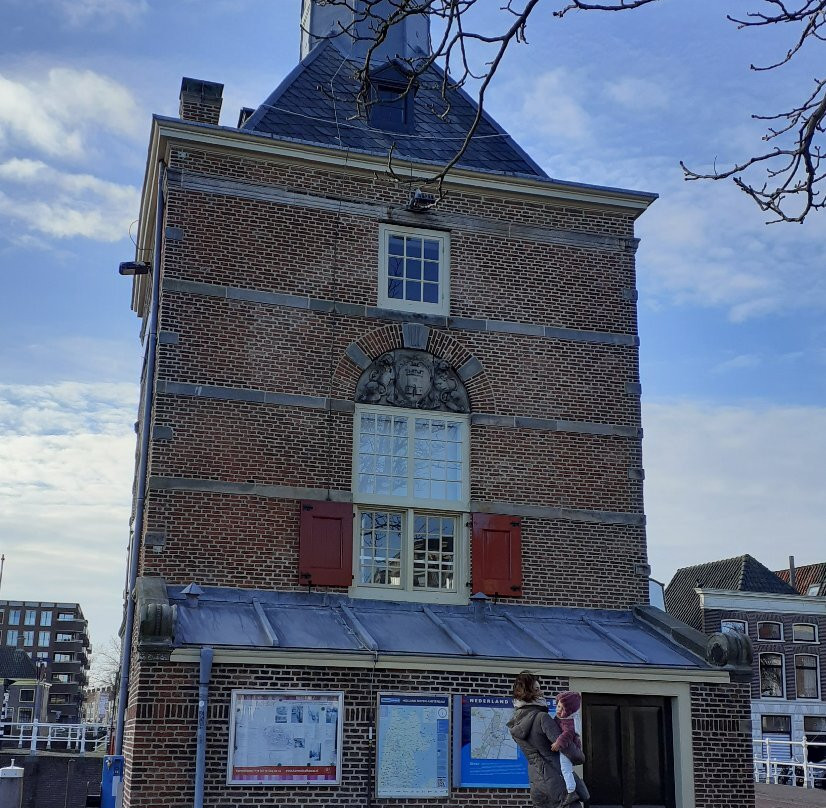 Accijnstoren van Alkmaar uit 1622景点图片