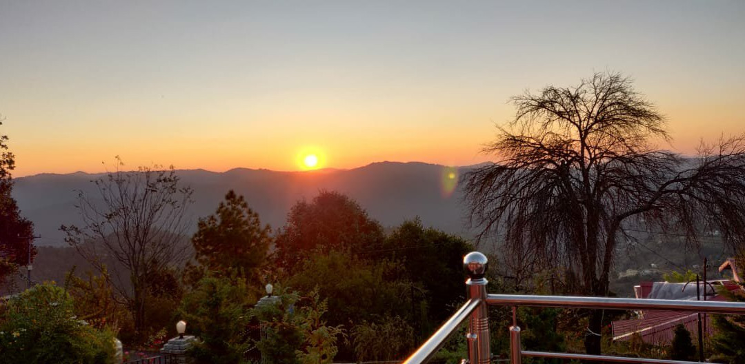 Shri Shail Inn Mukteshwar主图