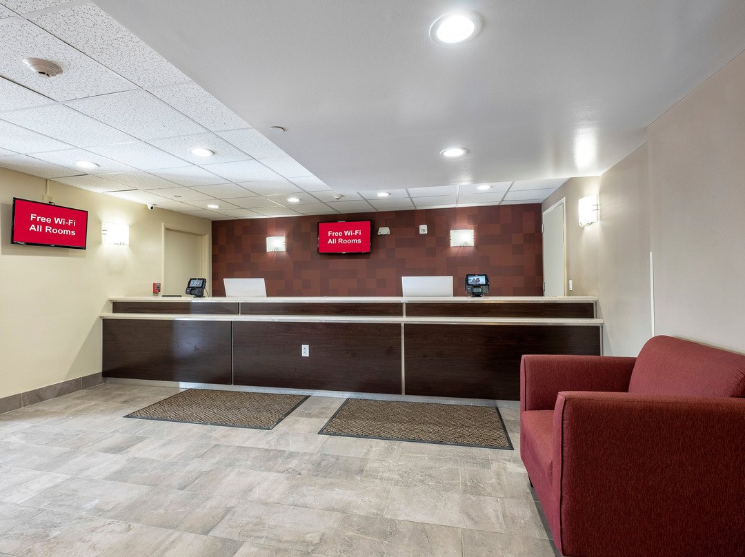 Red Roof PLUS+ Tuscaloosa - University主图