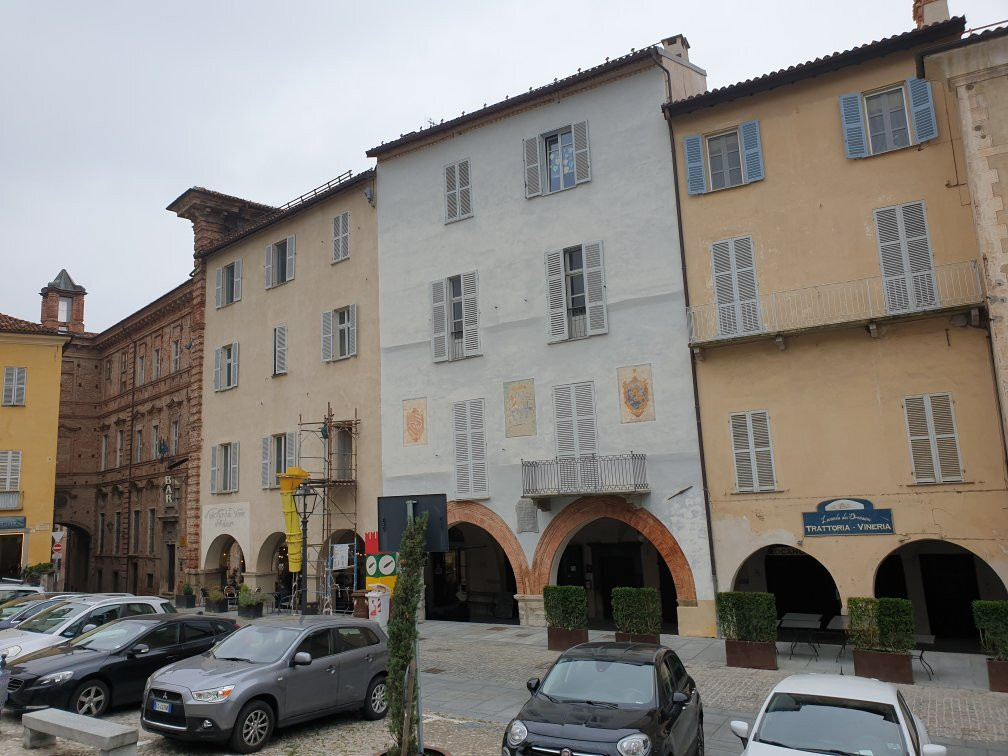 Piazza Maggiore-蒙多维必去景点