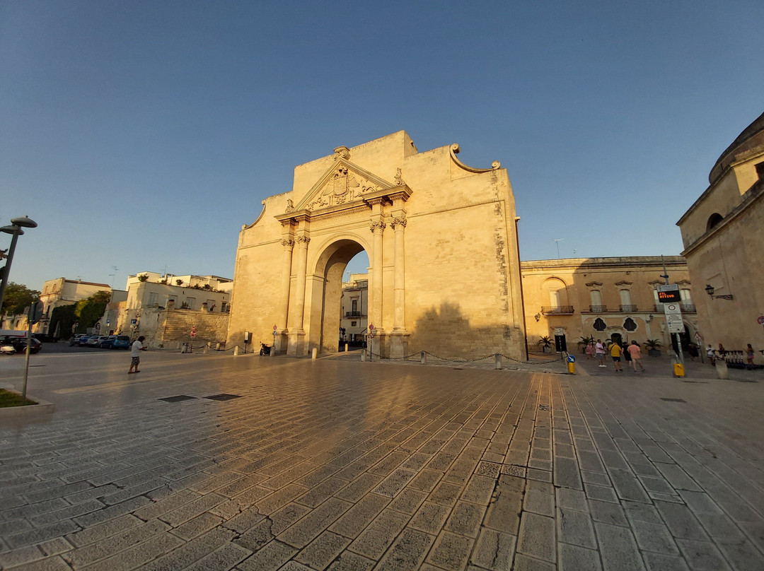 Porta Napoli-莱切必去景点