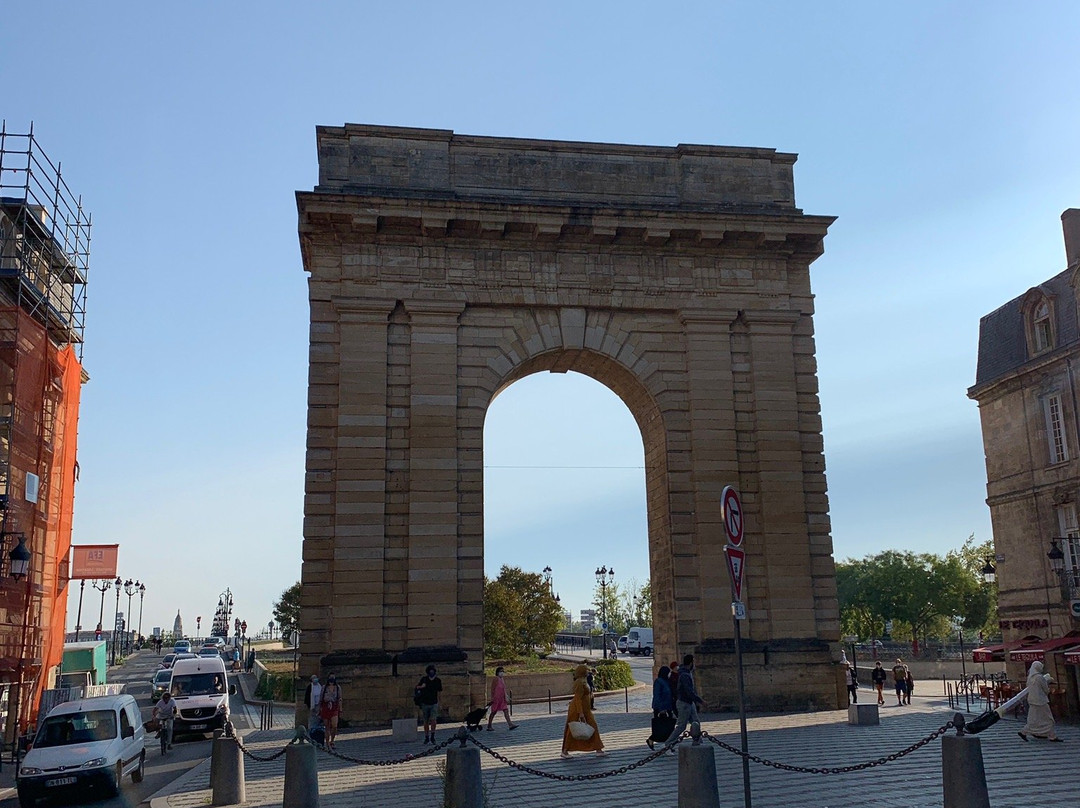 Porte de Bourgogne景点图片