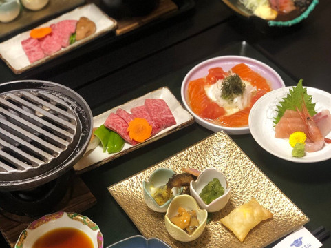 二人静白云酒店主图