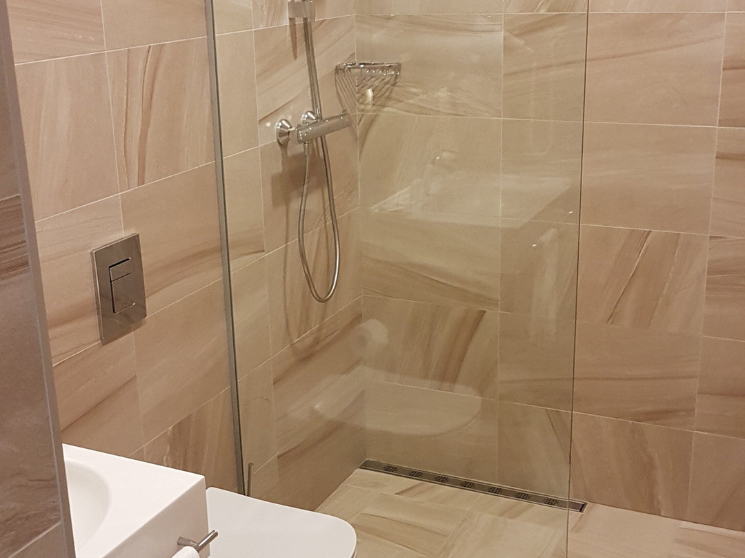 Green Park Hotel主图