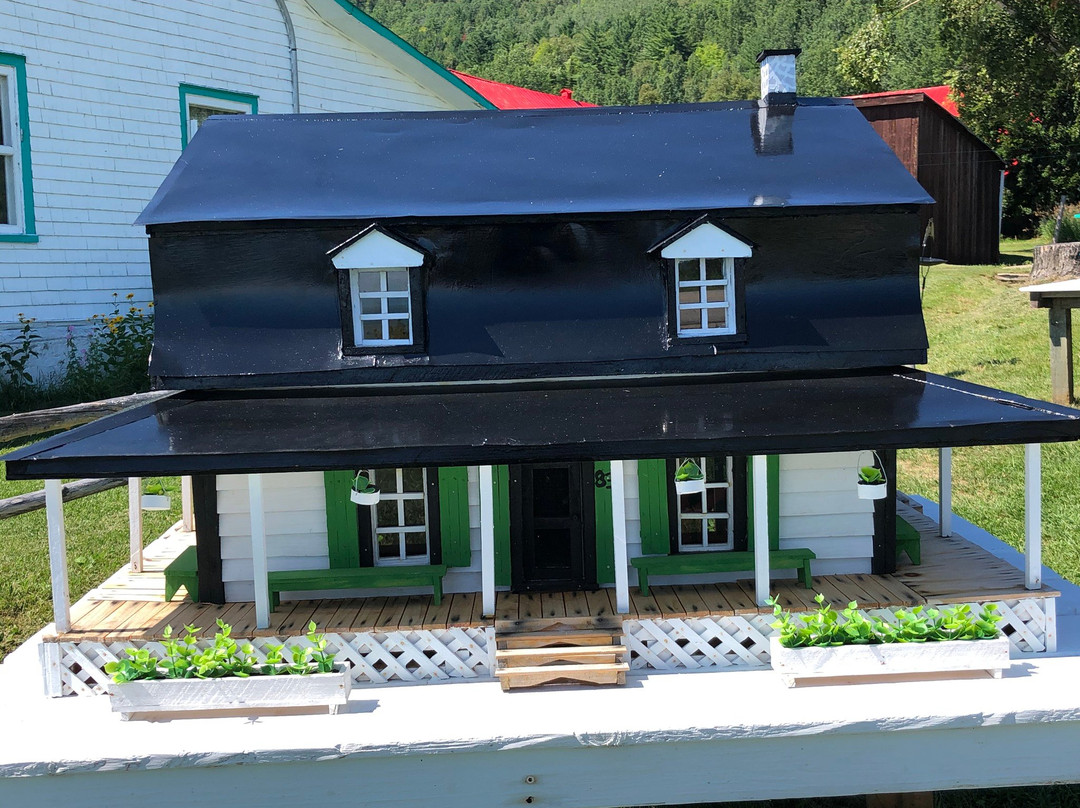 Village Miniature-Les Eboulements必去景点