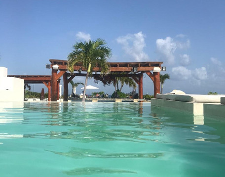 棕榈海滩酒店主图