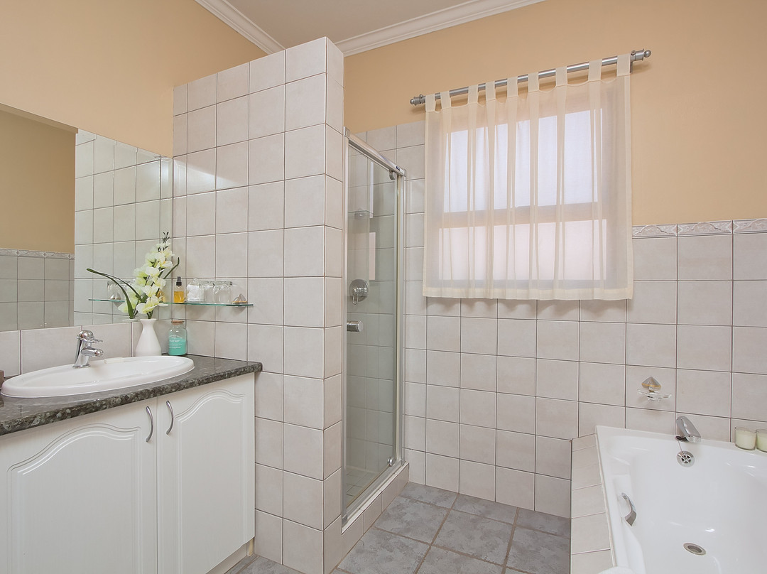 Centurion Golf Suites Boca Walk主图