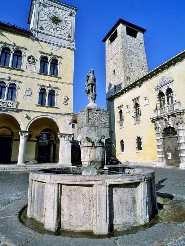 Fontana di San Gioatà景点图片