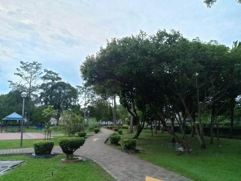 Taman Rekreasi Tasik Y-峇株巴辖必去景点