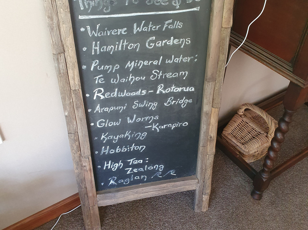 Gully Retreat Karapiro主图