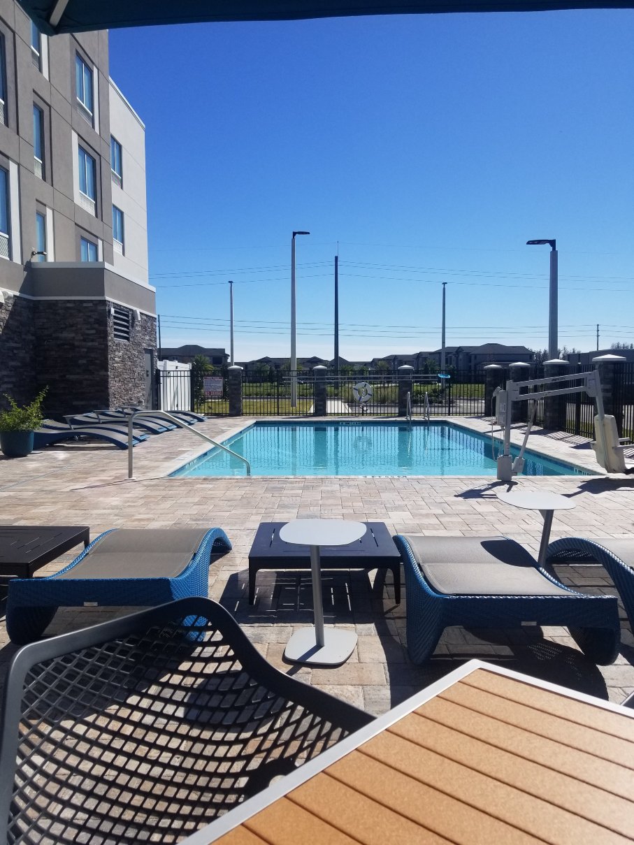 佛罗里达三一欢朋酒店-泳池