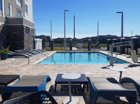 佛罗里达三一欢朋酒店主图