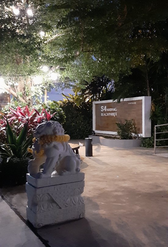 奈扬海滩S4-靠近普吉岛机场主图