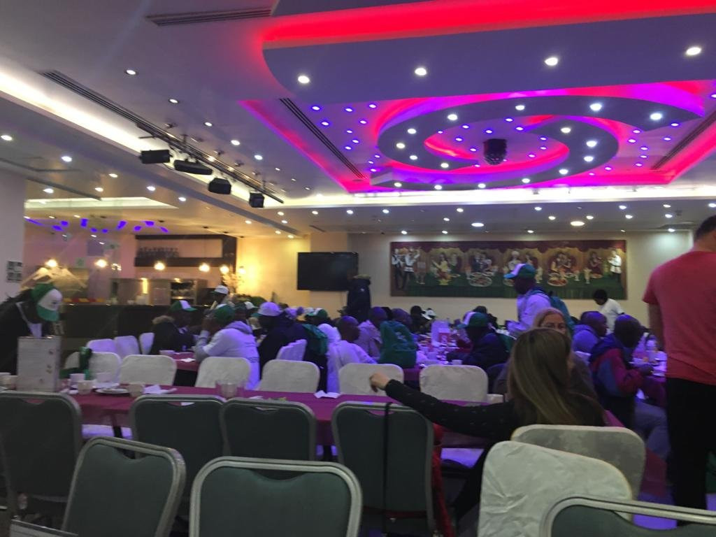 亚拉腊酒店主图