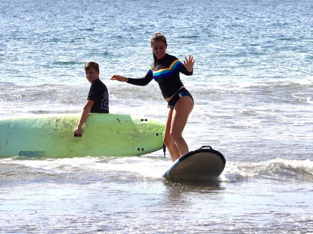 Hermosa Riders Surf School景点图片