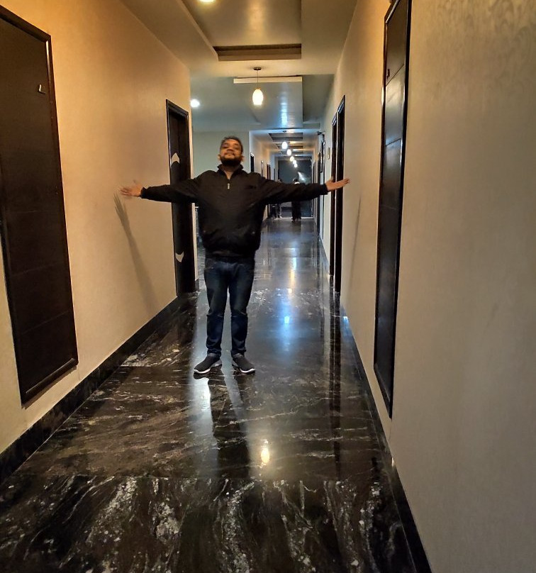 Hotel Krishnam Vrindavan主图