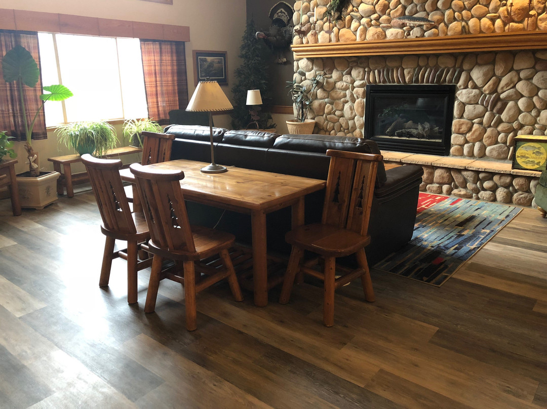 Boarders Inn & Suites In Fayette主图