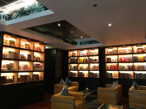 阿卡拉酒店主图