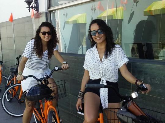 Dilly Dally Bike Tours-拿骚必去景点