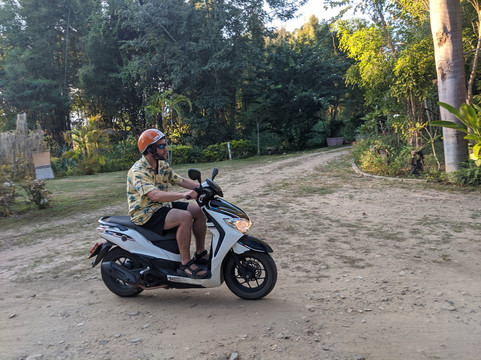 维斯派户外装备租赁-拜县必去景点