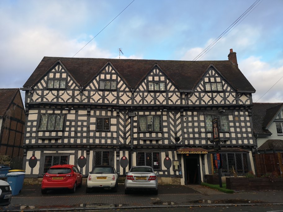 The Tudor House-官方