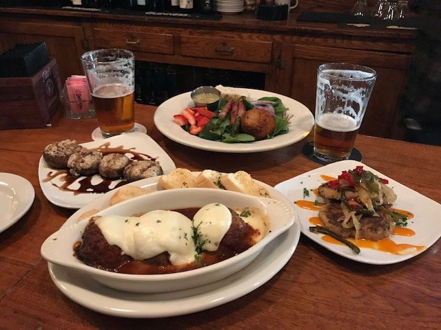 Old Dutch Hotel, LLC主图