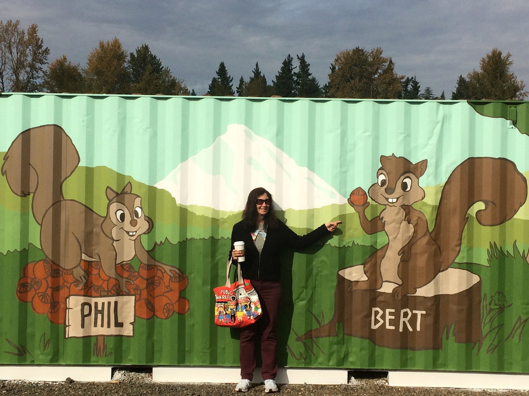 Pacific Hazelnut Candy Factory-Aurora必去景点