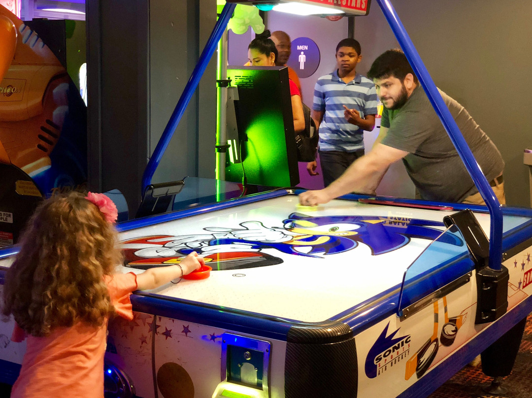 Crestwood旅游景点-In The Game Hollywood Park