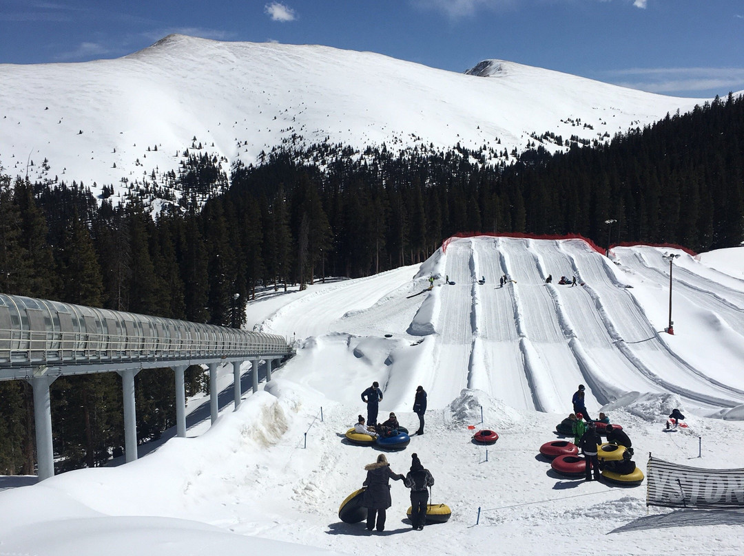 Snow Tubing at Adventure Point-基斯通必去景点