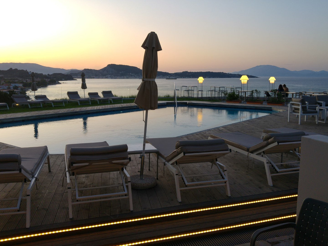 Ionian Hill Hotel主图