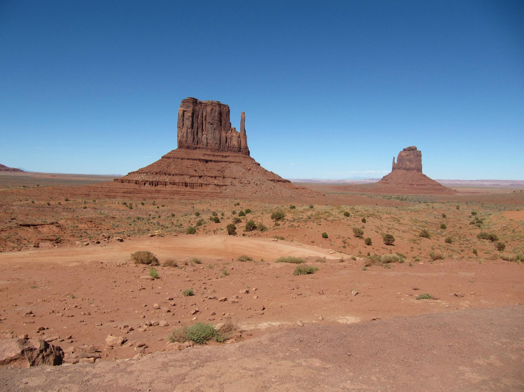 Monument Valley Day Tours景点图片