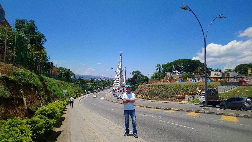 Puente del Bicentenario-布卡拉曼加必去景点