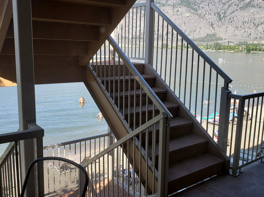 奥索尤斯海岸酒店主图