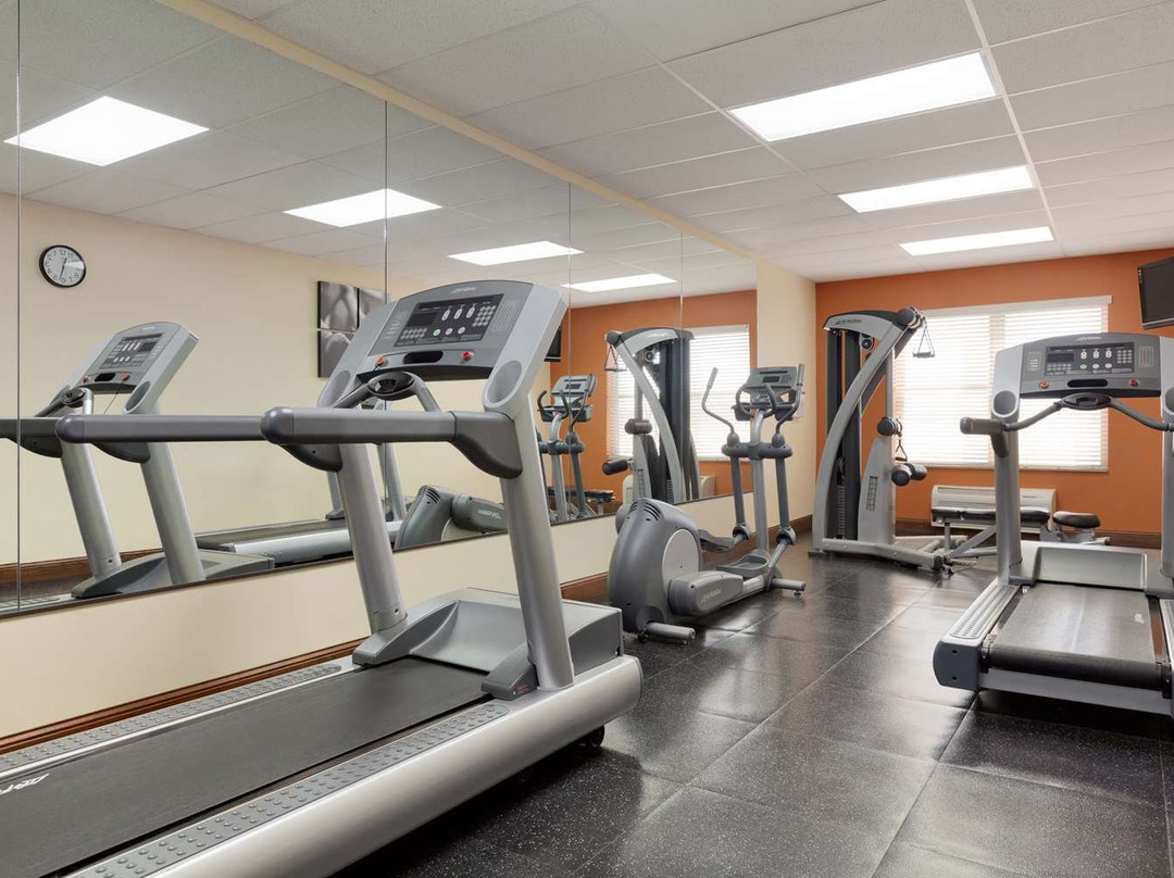 Garner Hotel Gillette South主图