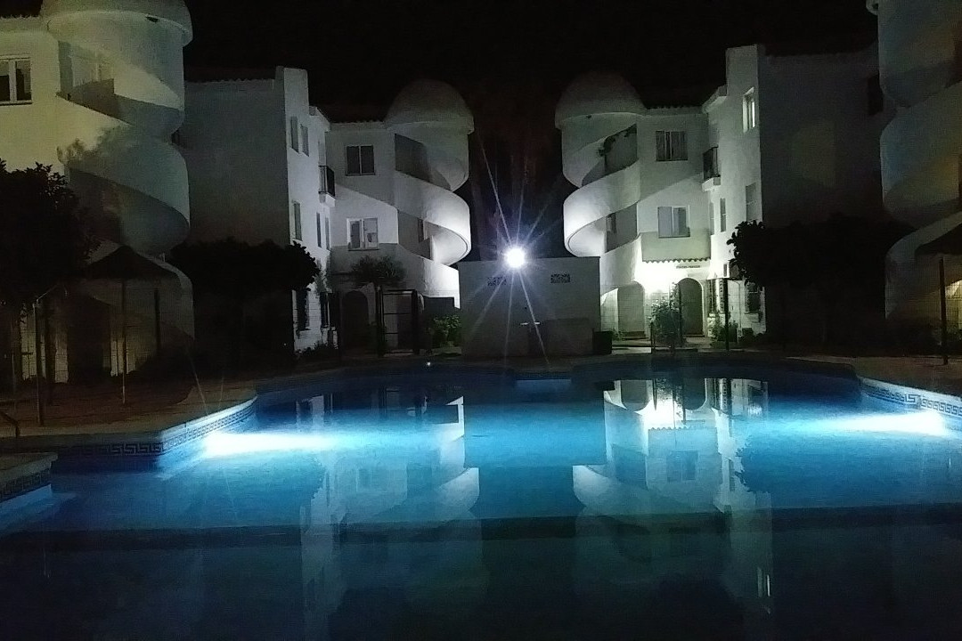 Complejo Laguna Beach主图