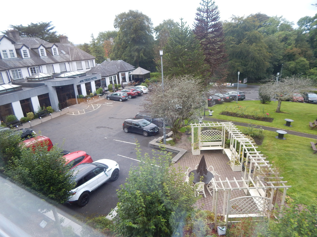 Twin Trees Hotel & Leisure Club主图