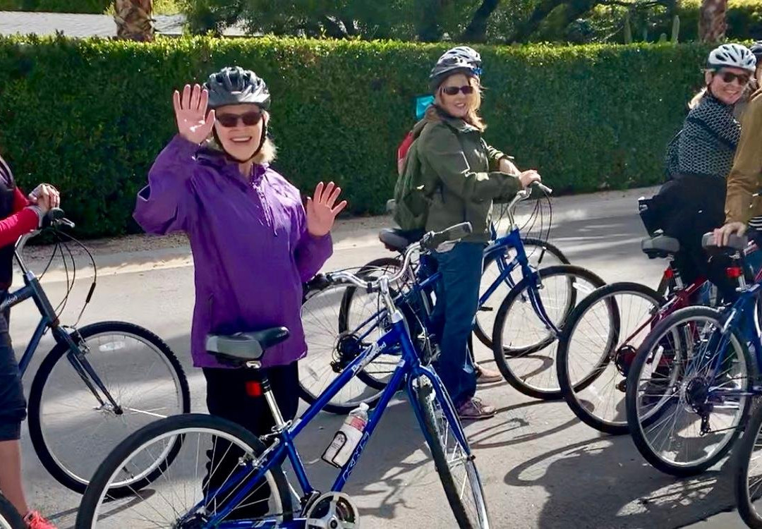 Modern & More Bike Tours Palm Springs-棕榈泉市必去景点